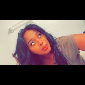 Meet your Posher, Sandy